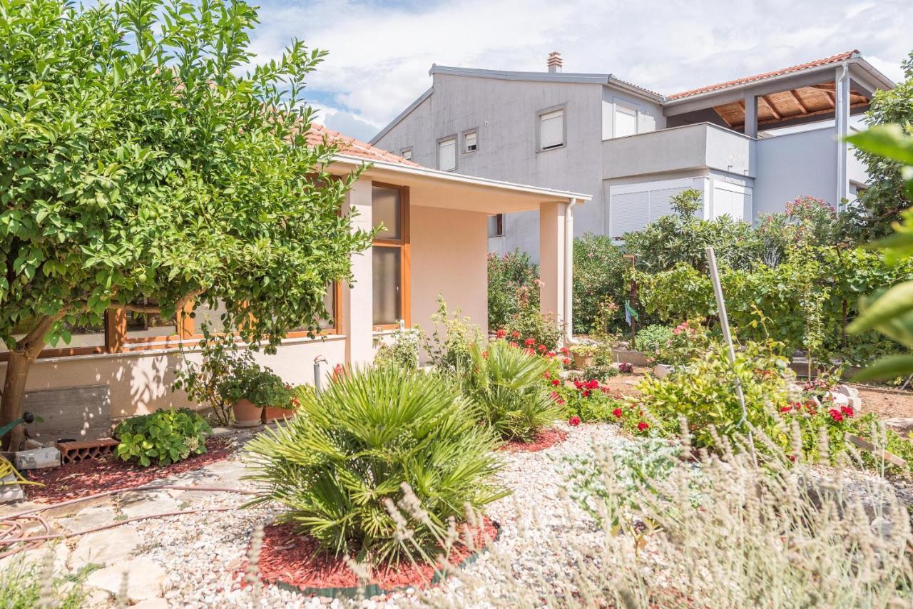 Marica Vila Tkon Exterior foto